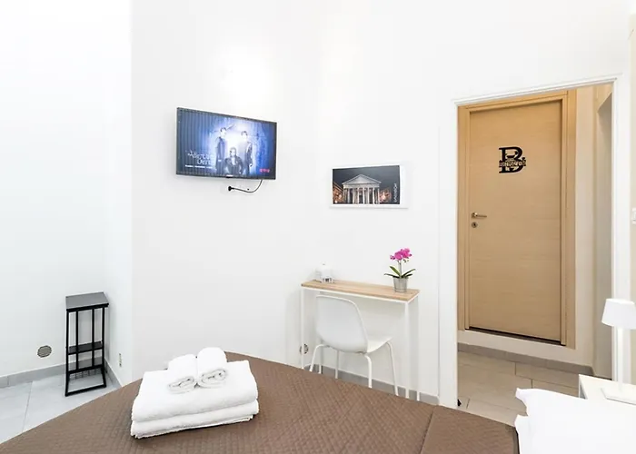 Capital Apartment *
